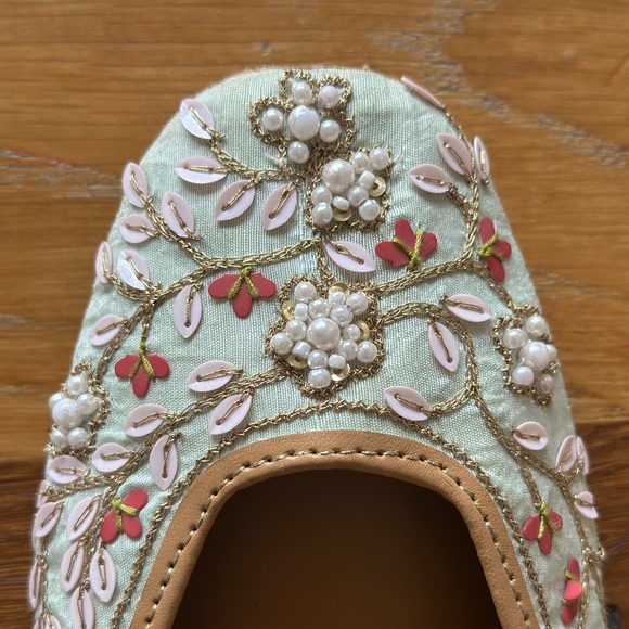 Indian juttis by Fizzy Goblet. - Picture 4 of 5